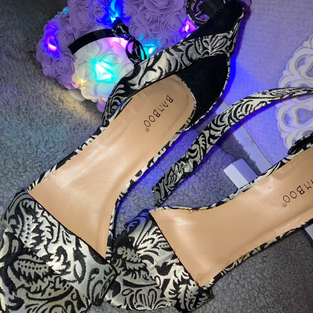 BAMBOO HEELS - Picture 3 of 3